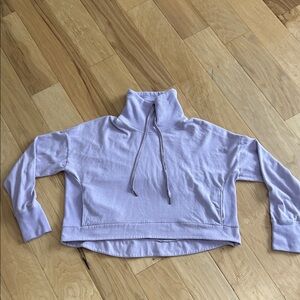 Sweaty Betty Lilac Cropped Turtleneck Sweatshirt, size Large.